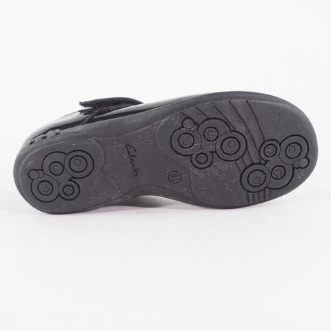 Girls Clarks Trixi Pip Pre Black Pate Leader One Strap School Walking Shoes