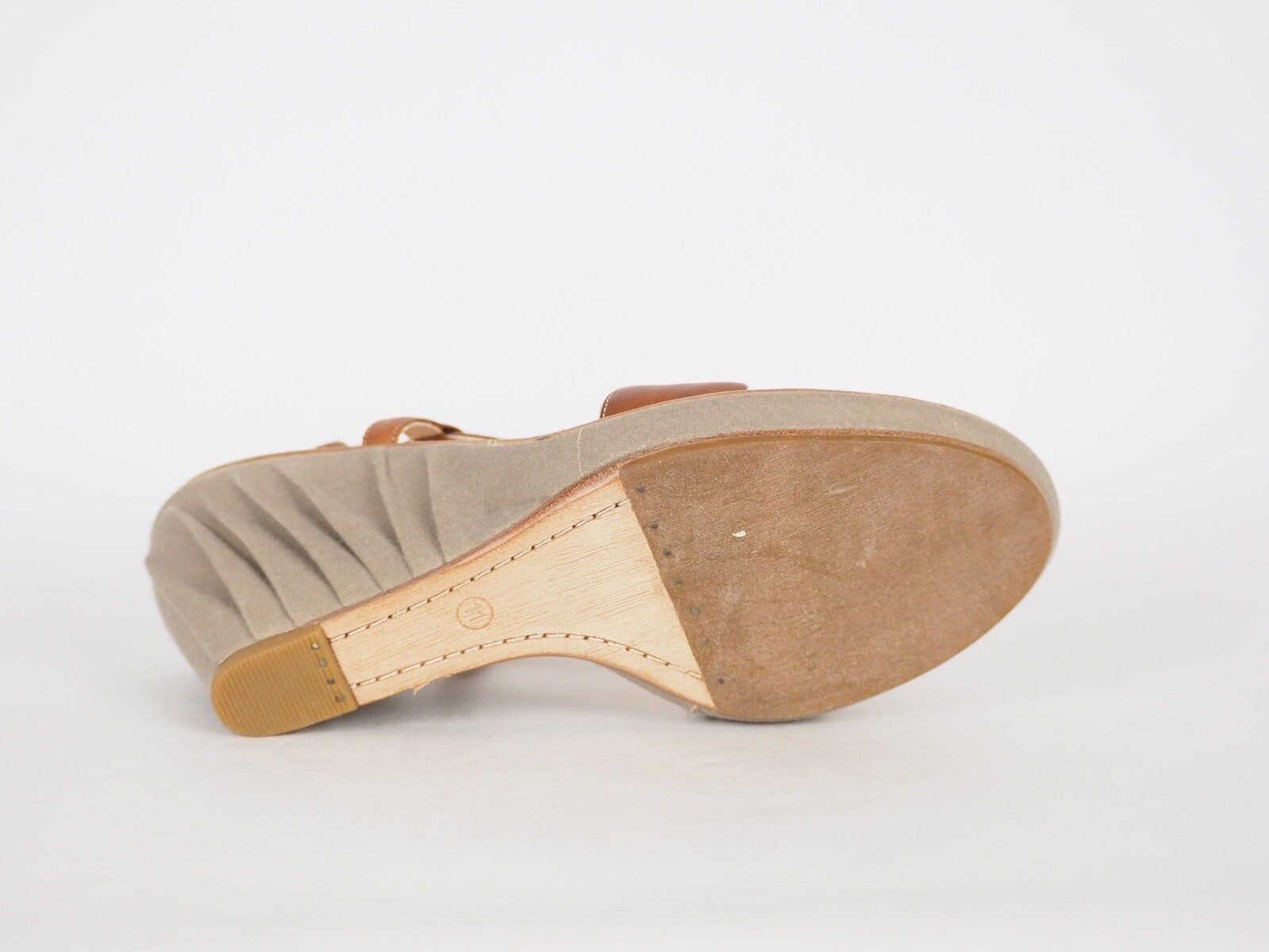 Womens Timberland Marge Canvas 16662 Tan Leather Casual Summer Wedge Sandals