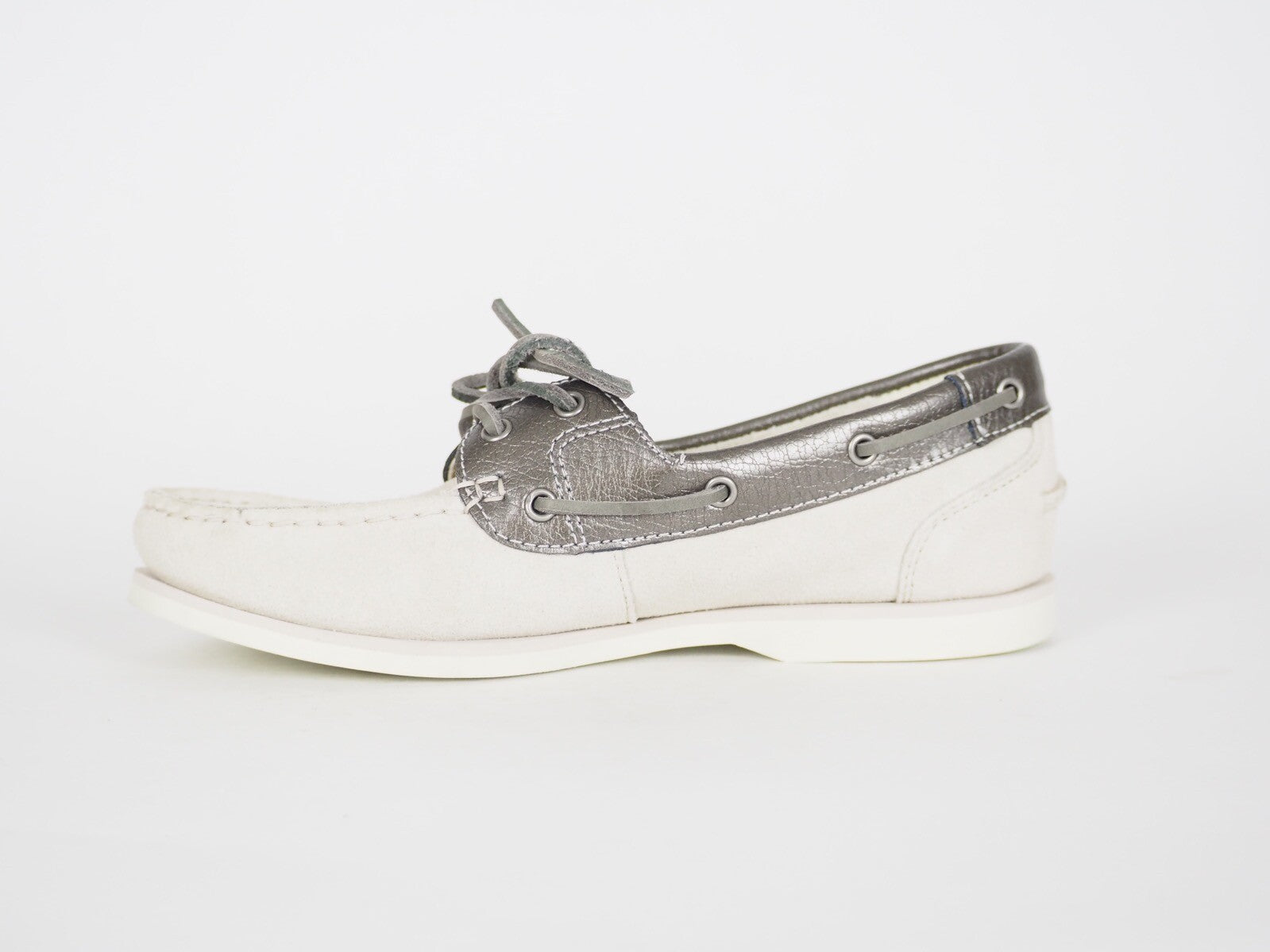 Womens Timberland Classic 2 Eye A1C2S White Pewter Suede Boat Shoes
