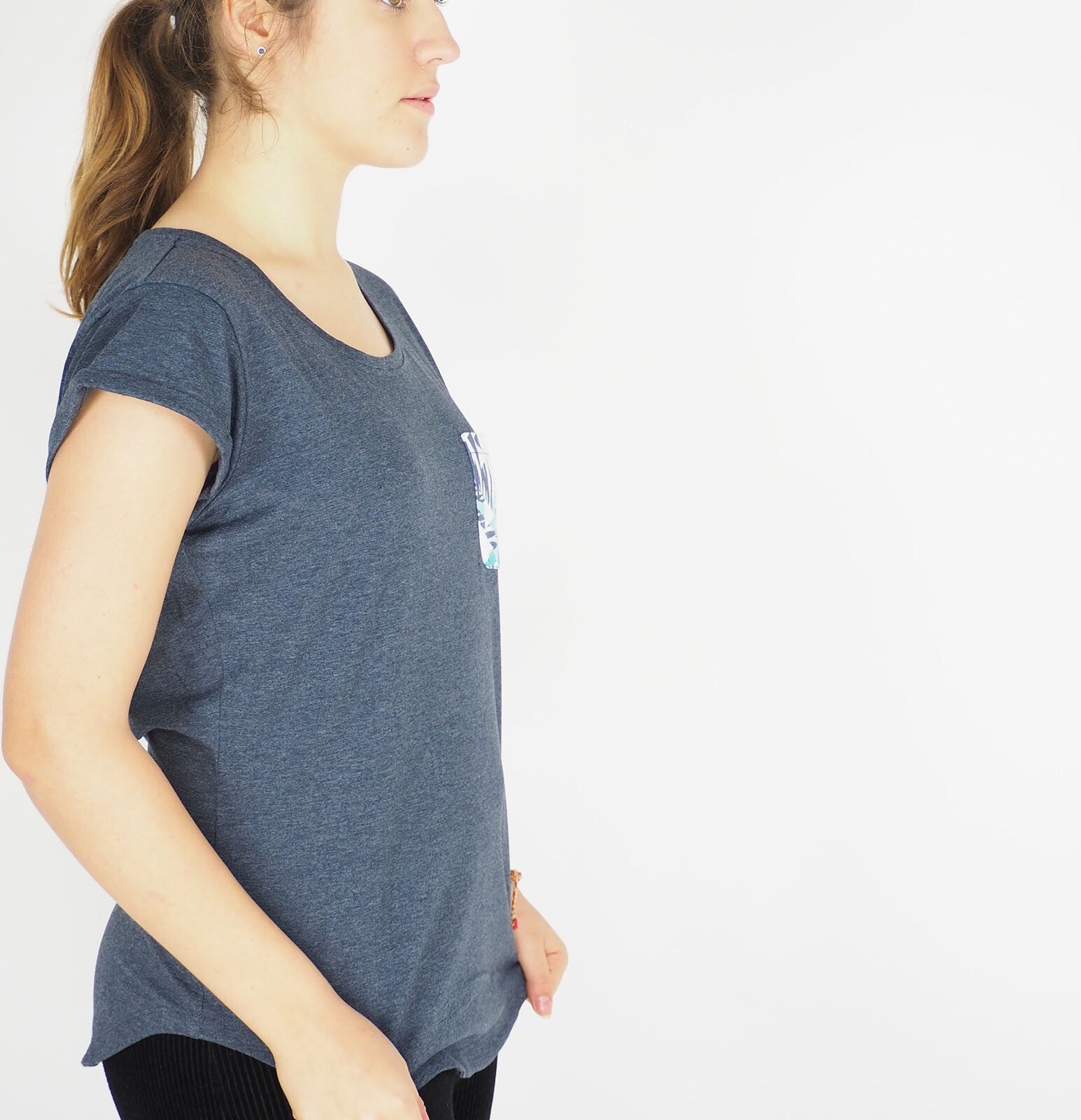 Womens Jack Wolfskin Moana 5011151 Night Blue Pocket Casual Regular Fit T Shirt