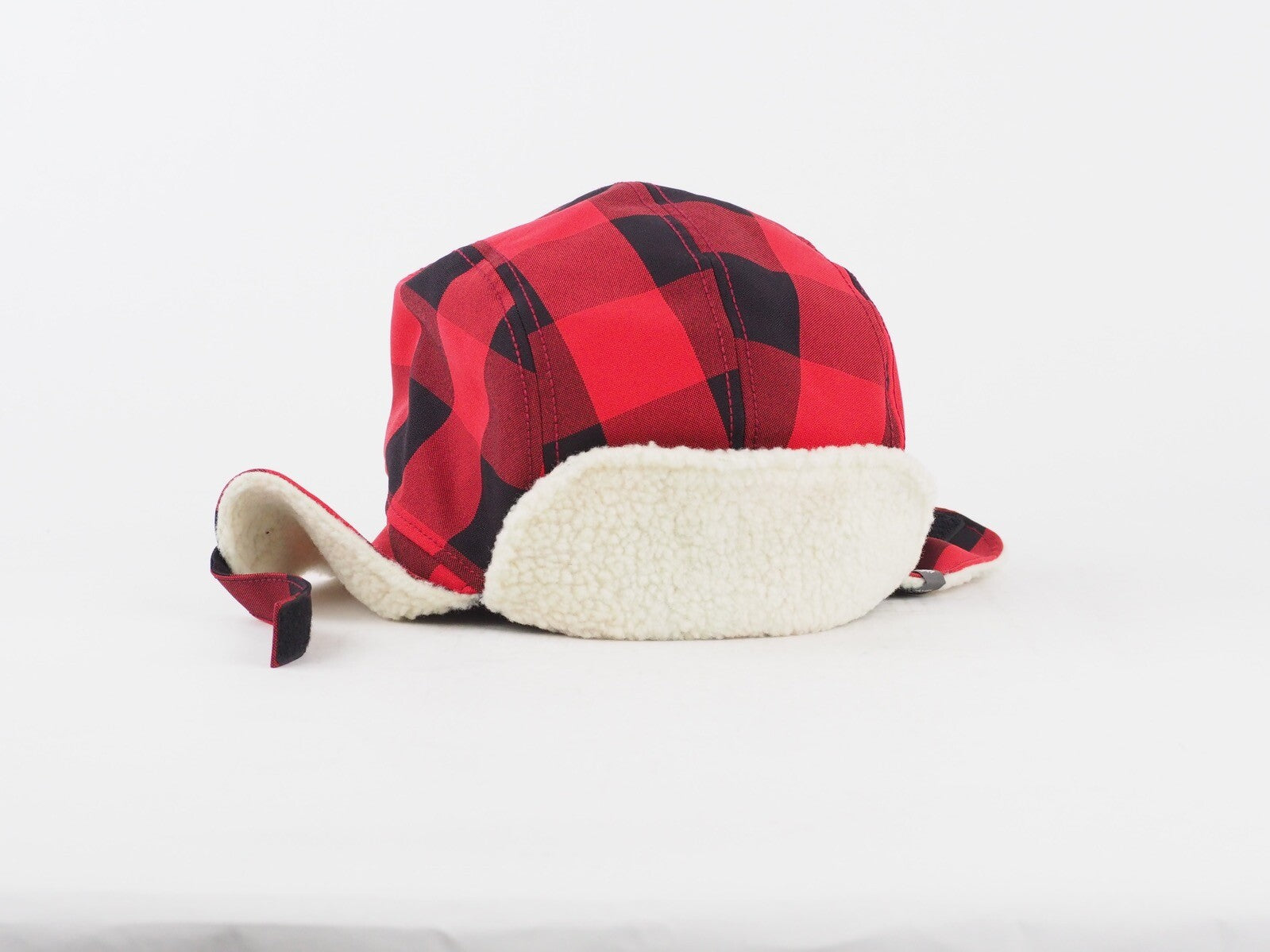 Boys Jack Wolfskin Stormlock Buffalo Shapka Checked Red Winter Hat