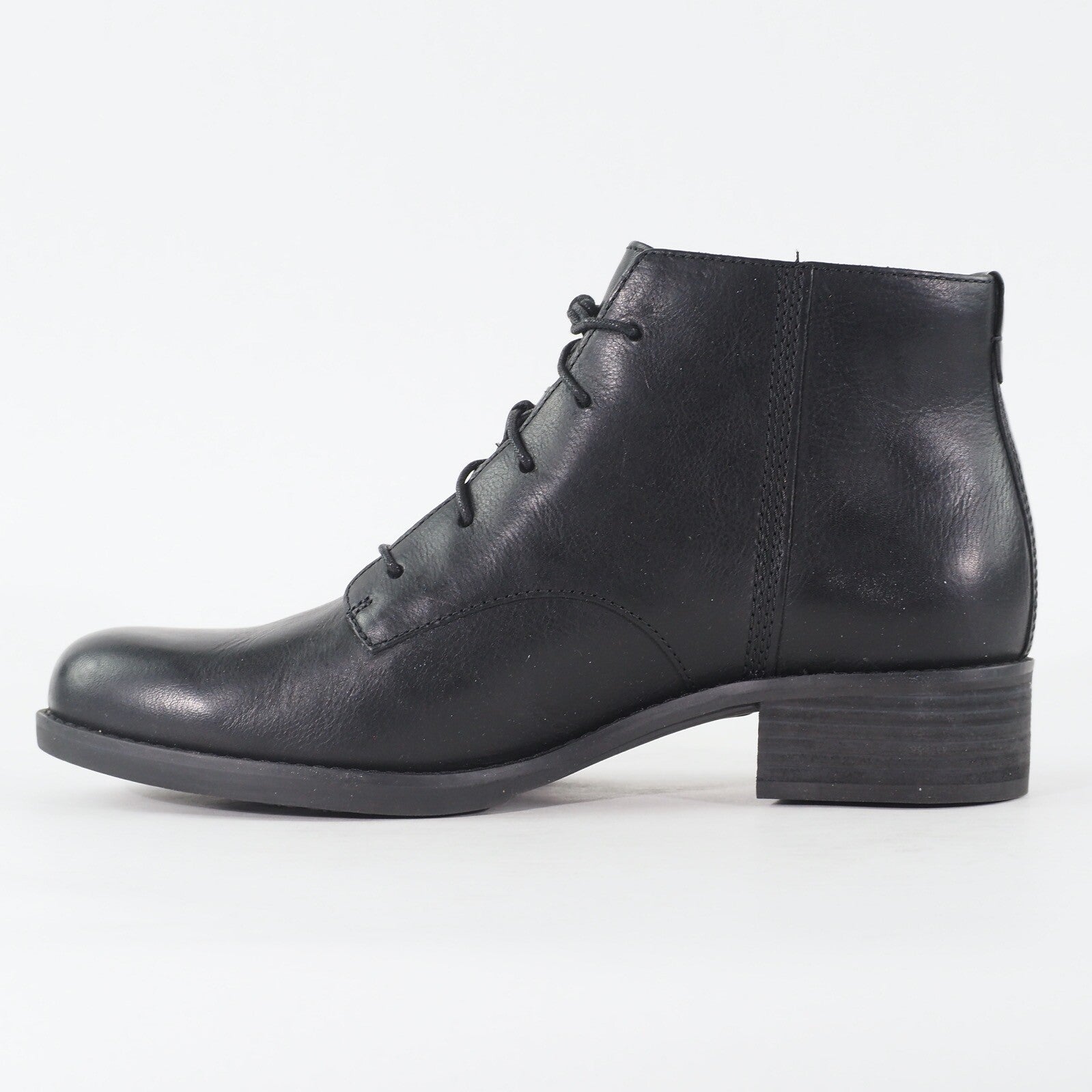 Womens Timberland Beckwith Chukka A19UN Black Leather Lace Up Casual Boots